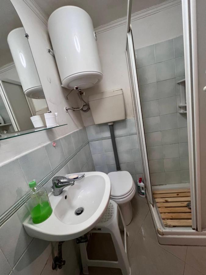 Monolocale A Mostacciano Apartment Rome Bagian luar foto