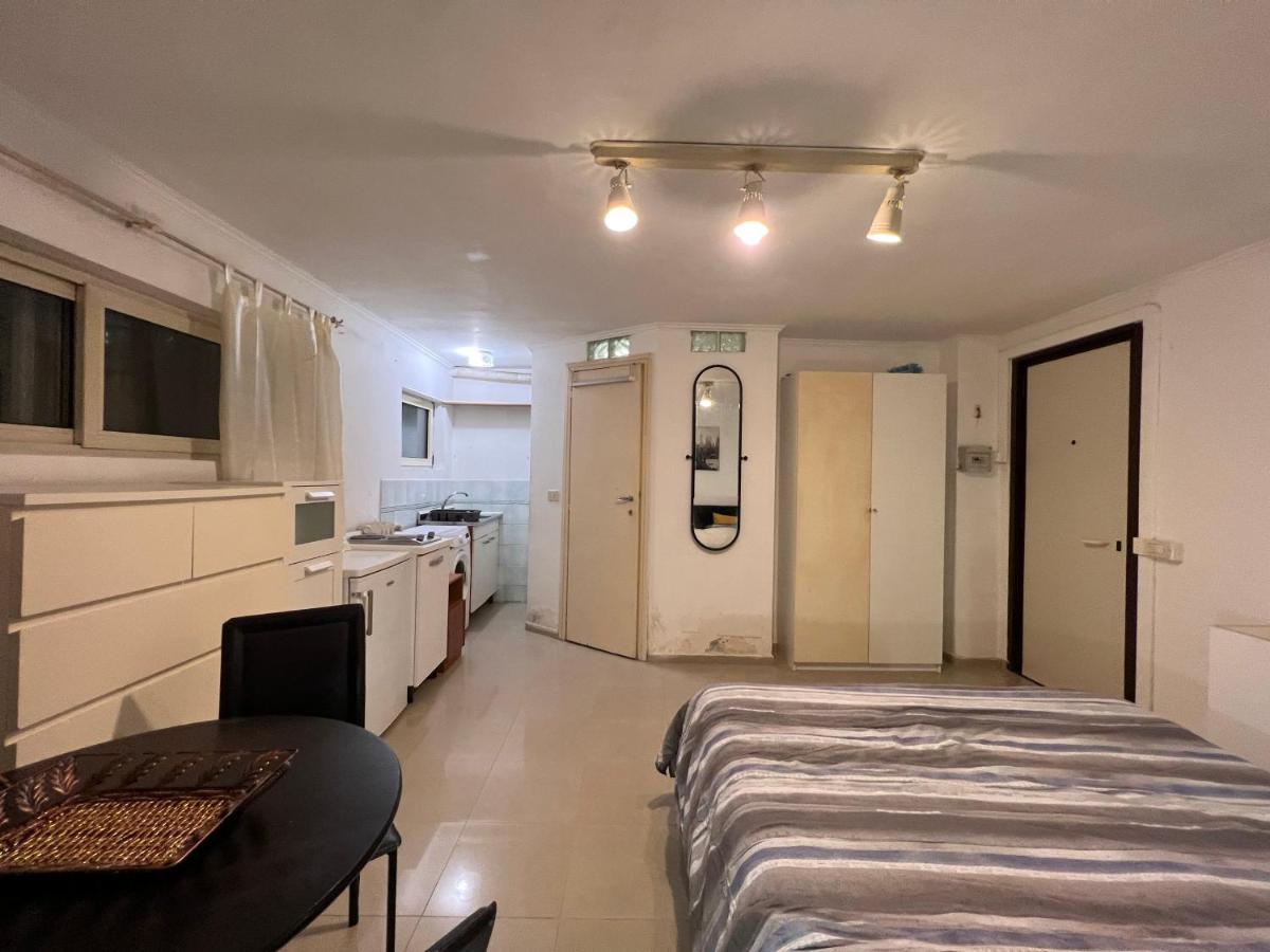Monolocale A Mostacciano Apartment Rome Bagian luar foto